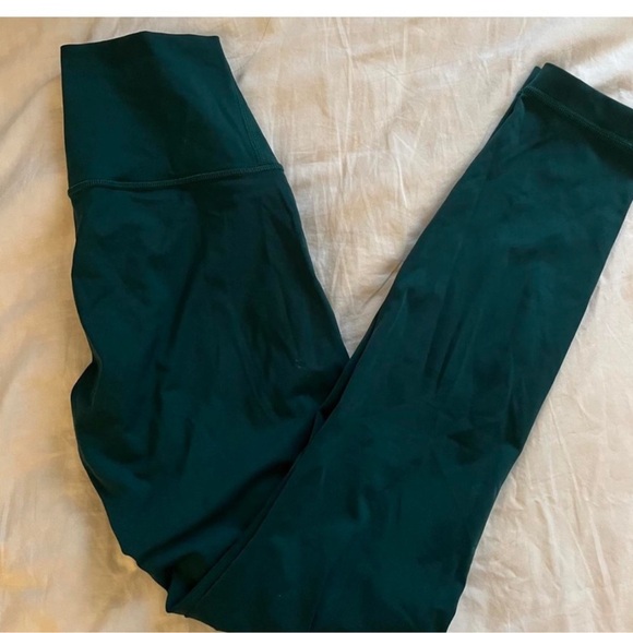 • Lululemon Wunder Under Leggings • - Picture 5 of 7